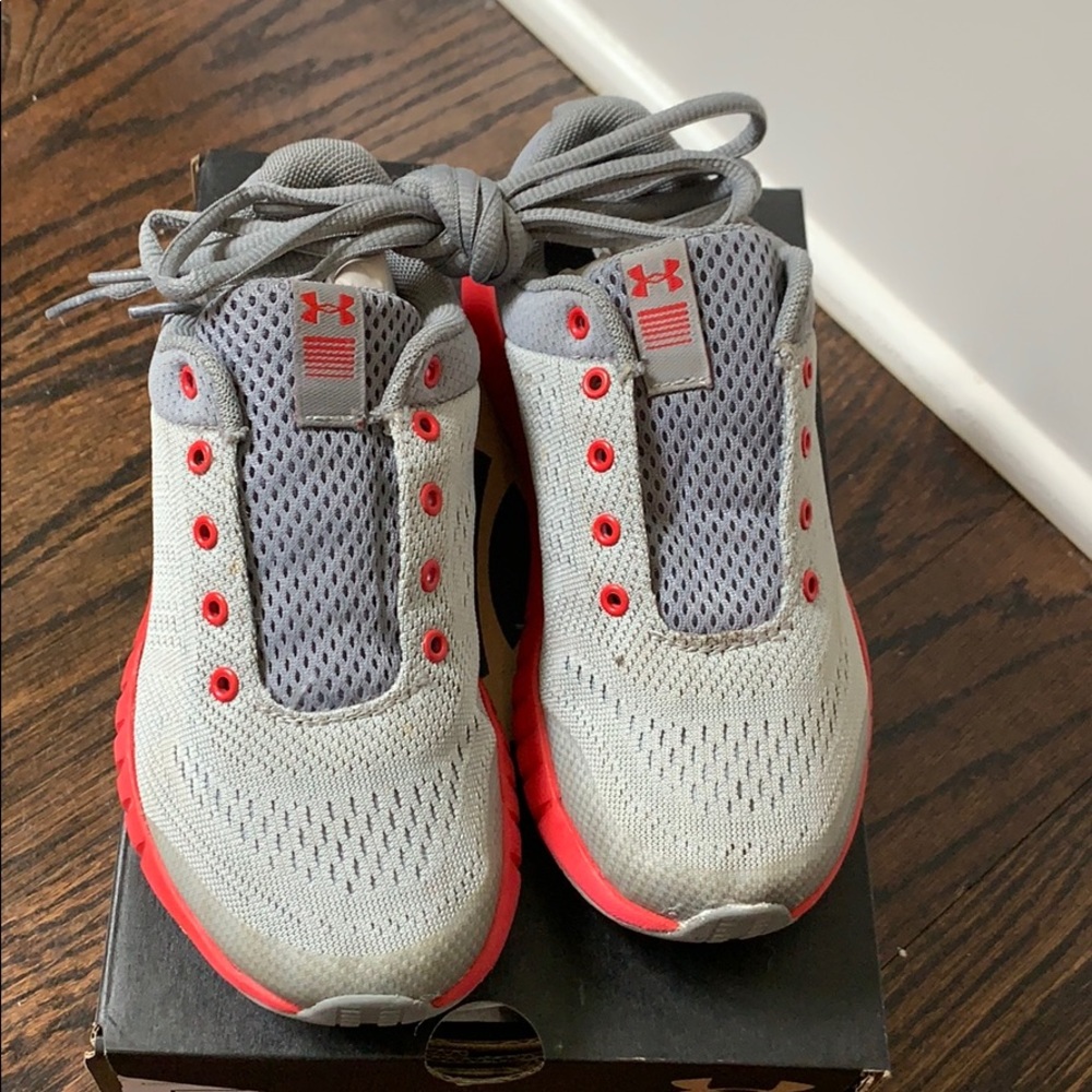 Under Armour size 12 kids